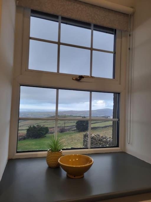 Amazing Coastal & Sunset Views In Eryri Llanllyfni Exterior foto